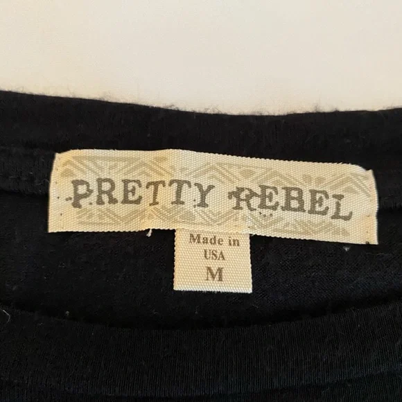 ***SOzLD***GRAPHIC TEE - Pretty Rebel Black Medium Top - Picture 6 of 8